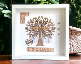 Wedding Gift. Unique Wedding Gift For Couples. Engraved Names. Mr & Mrs Wedding Anniversary Gift. Handmade Keepsake