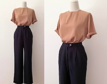 Waist 26 Wide and Straight Leg Linen Blend Trousers Vintage 1980s 80s High waisted High rise navy Blue Fully Lined Pleated Cuffed Pants