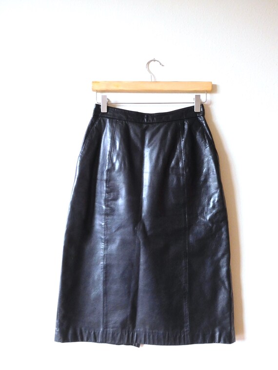 Waist 26 Black Pencil Skirt Vintage 1980s Knee Le… - image 3