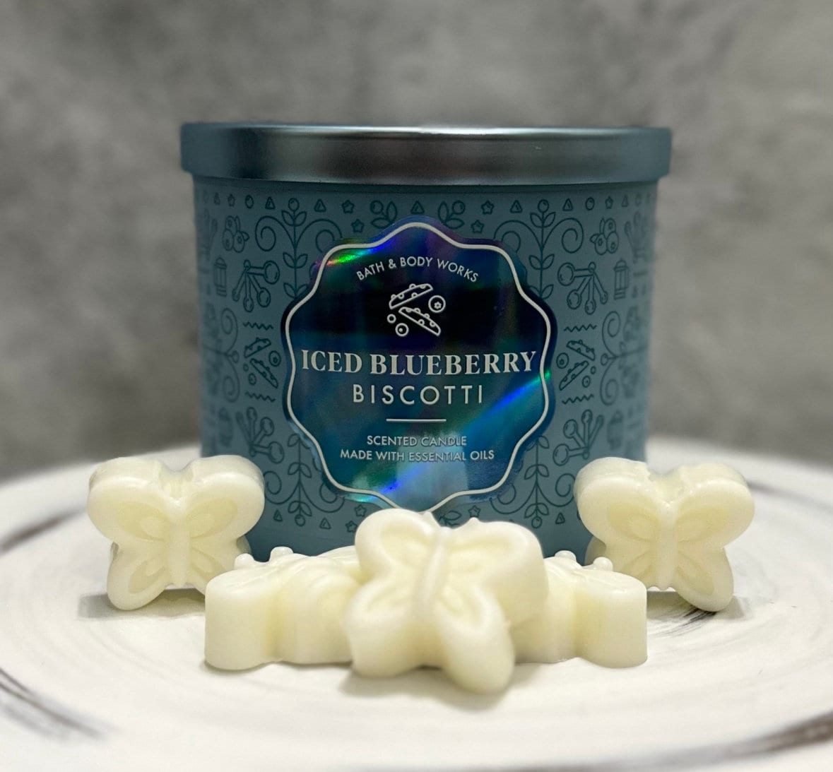 Blueberry Bliss Soy Wax Blend Scented Wax Melts  Strong Wax Tart Melt –  West Michigan Candle Co.
