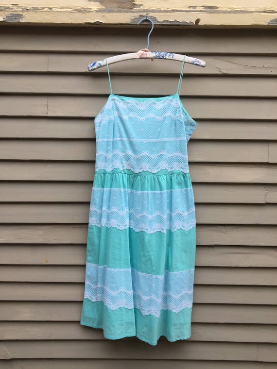 Sea foam green/blue summer dress with lace 90s doe