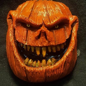 Evil Pumpkin Sculpted Magnet Hand Painted