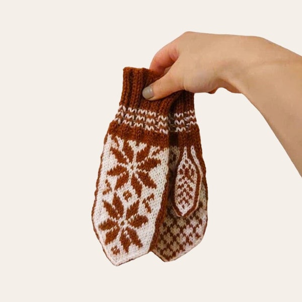 Norwegian Selbu mittens for children