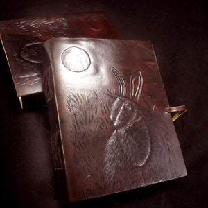 LARE & MOON - Diário/Livro das Sombras em Couro Artesanal para Pagãos e Wicca imagem 8