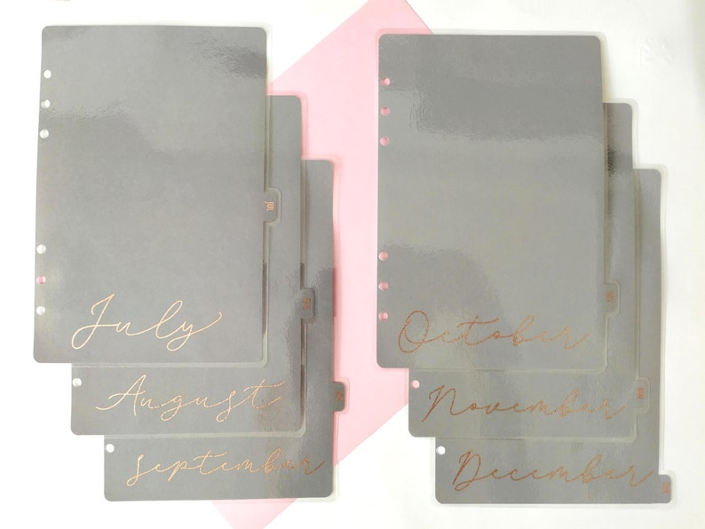 Intercalaires mensuels pour agendas pour bagues et disques, lot de 12 intercalaires laminés minimaux avec texte d'écriture en feuille d'or rose image 2