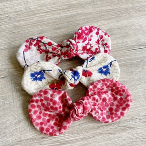 Floral Dog hair bow clip, girl dog bow, hair clip for dogs, alligator clip, french barrette clip, christmas bow