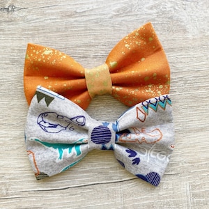 Dinosaur and orange Dog Bowtie, pet accessories, bow ties, spring dog accessories, dog collar, pet bow tie
