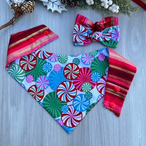 Christmas dog Bandana, Candy Mint Reversible Snap Bandana, Matching hair-bow, Over the collar bandana, Holiday scarf for dogs,