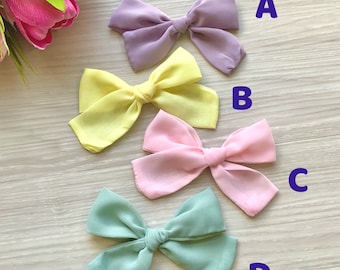 Dog hair bow, Puppy hair bow, girl dog bow, hair clip for dogs, alligator clip, french barrette clip, Pet hair clips, dog bows