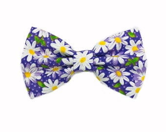 New! Light Purple  Daisy Dog Bowtie, pet accessories, bow ties, spring dog accessories, dog collar, pet bow tie