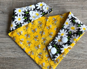 Bee Happy Dog Bandana, Accesorios para perros, Dog Clothe, Puppy Bow, Pet Scarf, desert, reversible, snaps on, tie on, summer bandana, floral