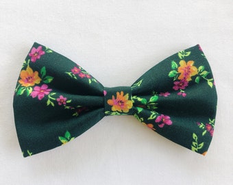 Green Floral Dog Bowtie, pet accessories, bow ties, spring dog accessories, dog collar, pet bow tie