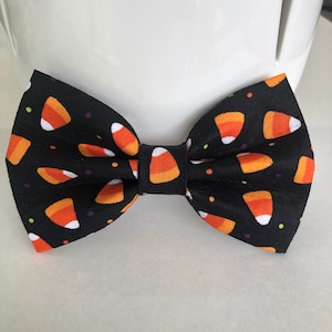 Candy Corn Halloween Dog Bow Tie, summer bow tie, Dog Accessories, Dog Clothe, Dog Bow tie, Puppy Bow, Pet bowtie, fall bow tie, spooky dog