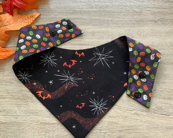 Bandana d'Halloween pour chien, araignées, citrouilles, écharpe réversible à pression