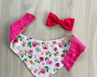 Bandana pour chien Roses roses, écharpe à pression, nœud pour les cheveux assorti