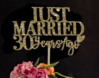 30th Anniversary Cake Topper: Gold Anniversary Party Decor