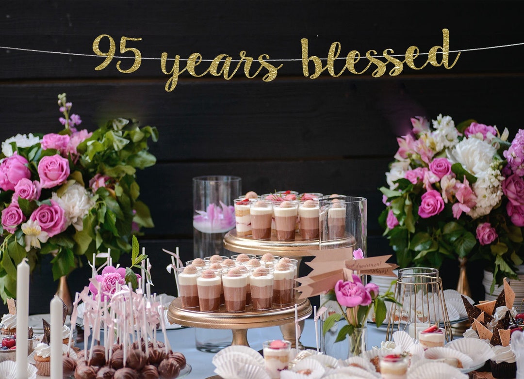 '95 Years Loved' Banner – Goldenes Glitzer-Banner Für 95. Geburtstag Oder Hochzeitstag, Zum Selberbasteln