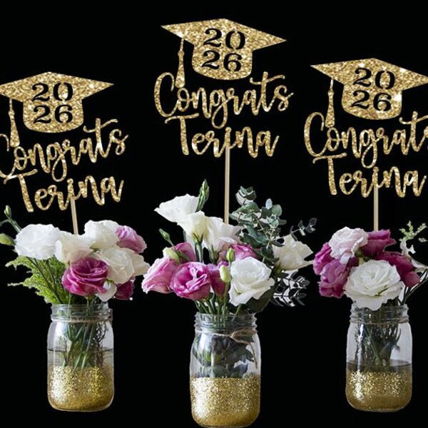 Custom Graduation Centerpiece: Gold Glitter Class of 2026 Decor