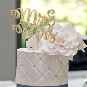 Mr and Mrs Wedding Cake Topper: Gold Cardstock, 5x5