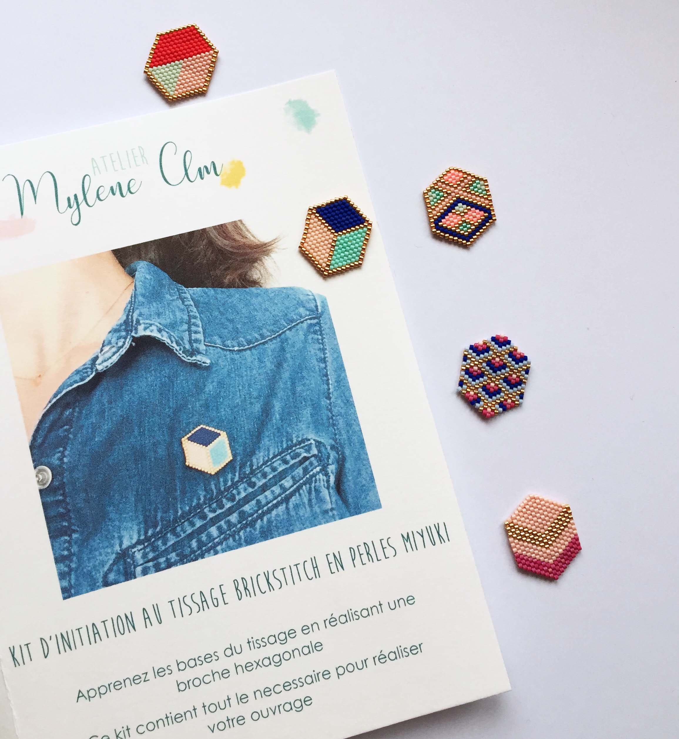 COMPLETE KIT: Weaving a brooch with Miyuki beads, materials and explanation booklet / Introduction to brickstitch weaving for beginners