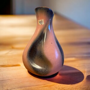 Bay Vase