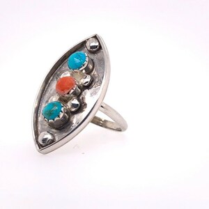 Stunning Estate Silver Stamped 925 Turquoise-Like Ring 3.58 Grams, Size 6.25
