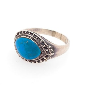 Stunning Estate Silver Stamped 925 Turquoise-Like Ring 5.21 Grams, Size 12