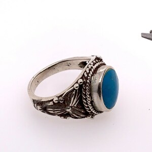 Stunning Estate Silver Stamped 925 Turquoise-Like Ring 5.89 Grams, Size 6