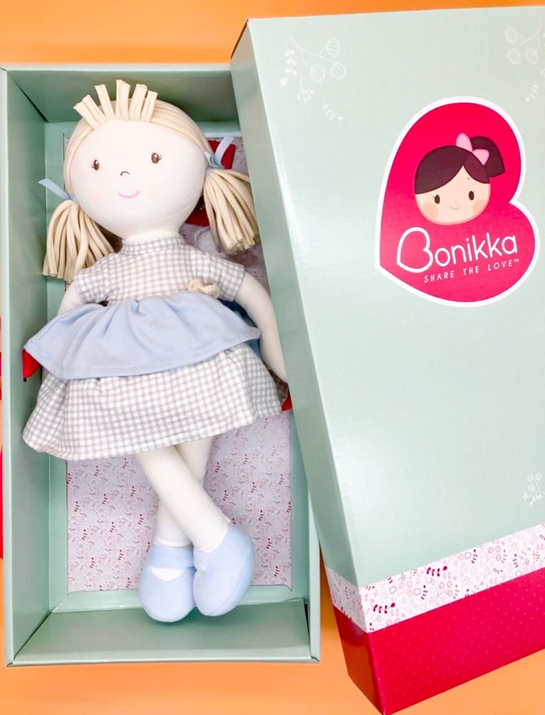 wunderschöne Personalisierte Stoffpuppe 38cm mit Namen Bonikka Baby Kind Geschenk Geburtstagsgeschenk zur Geburt, Taufe, erste Baby Puppe blonde Haare