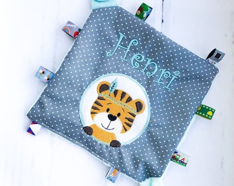 süßes Knistertuch mit Namen und Tiger, hochwertiger personalisierter Stick, Schmusetuch Geschenk für Geburt Taufe Babyparty, Junge Mädchen