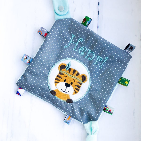 süßes Knistertuch mit Namen und Tiger, hochwertiger personalisierter Stick, Schmusetuch Geschenk für Geburt Taufe Babyparty, Junge Mädchen