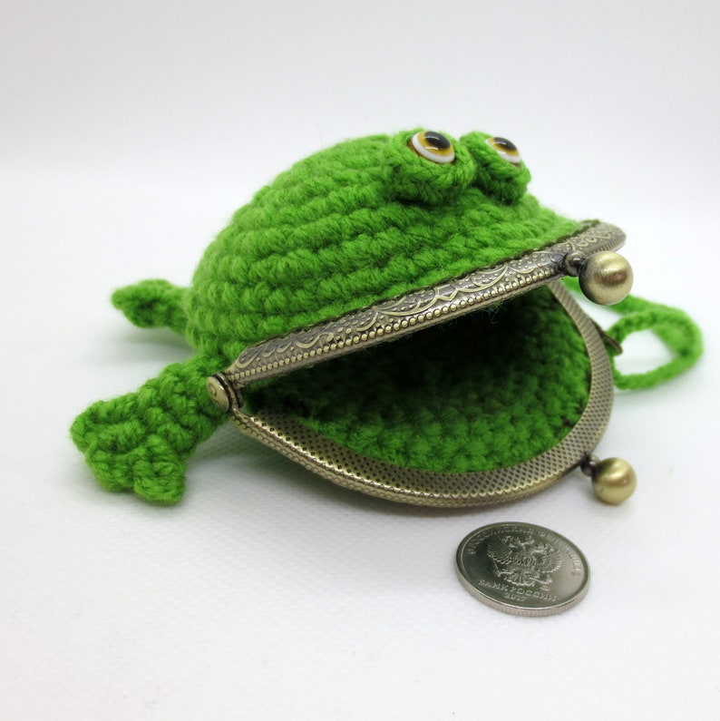 Green frog coin purse Cute crochet frog Small bag frog | Etsy