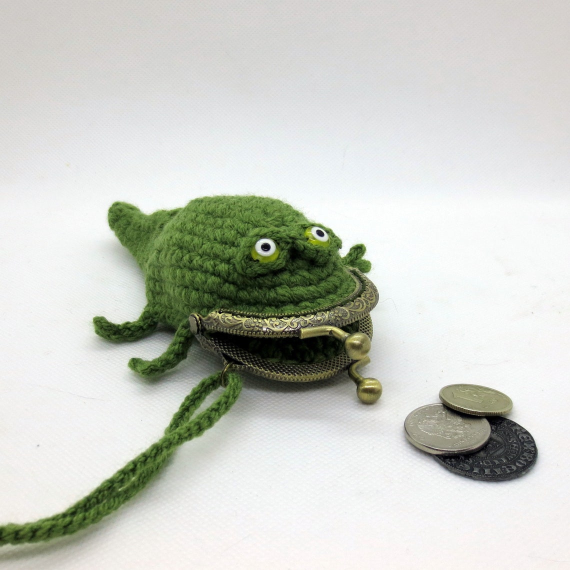 Green lizard coin purse Cute crochet crocodile Ready To Ship | Etsy