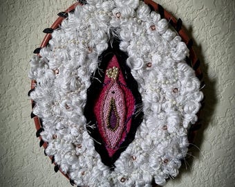 Vrouwelijk anatomieborduurwerk