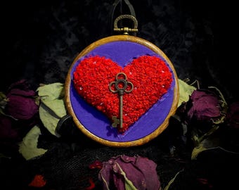 Liefde geborduurde hoepel