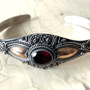 Vintage intricate sterling bangle cuff bracelet with Ruby cabochon 18k rosegold inlaid in 925 circa 1960’s
