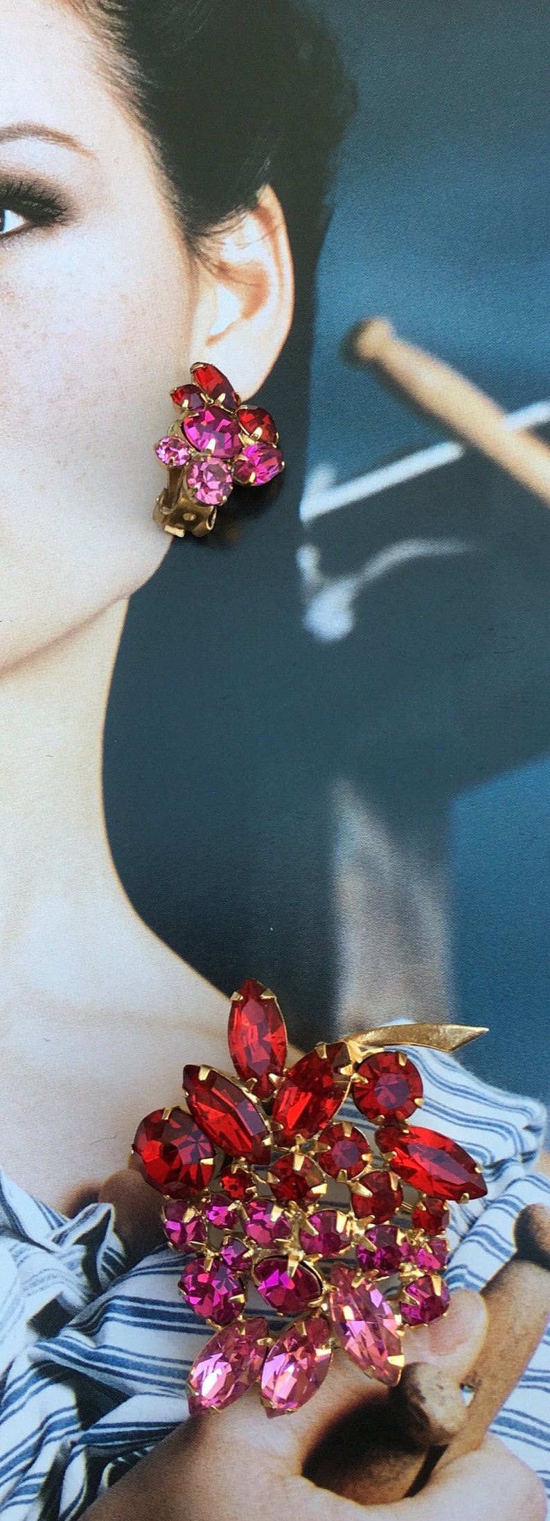 Beautiful vintage tricolored Weiss brooch and clip on earrings set circa 1960\u2019s