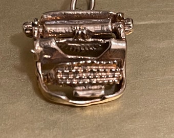 Pre owned Vintage 14k yellow gold typewriter pendant charm total weight 2.6 gms circa 1970’s