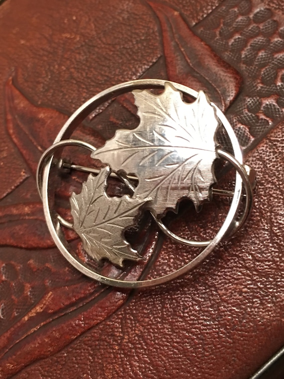 Beautiful sterling fall leaves brooch pin hallmark