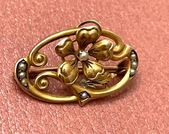Victorian 10k yg dogwood floral brooch barpin with seed pearls circa 1900’s