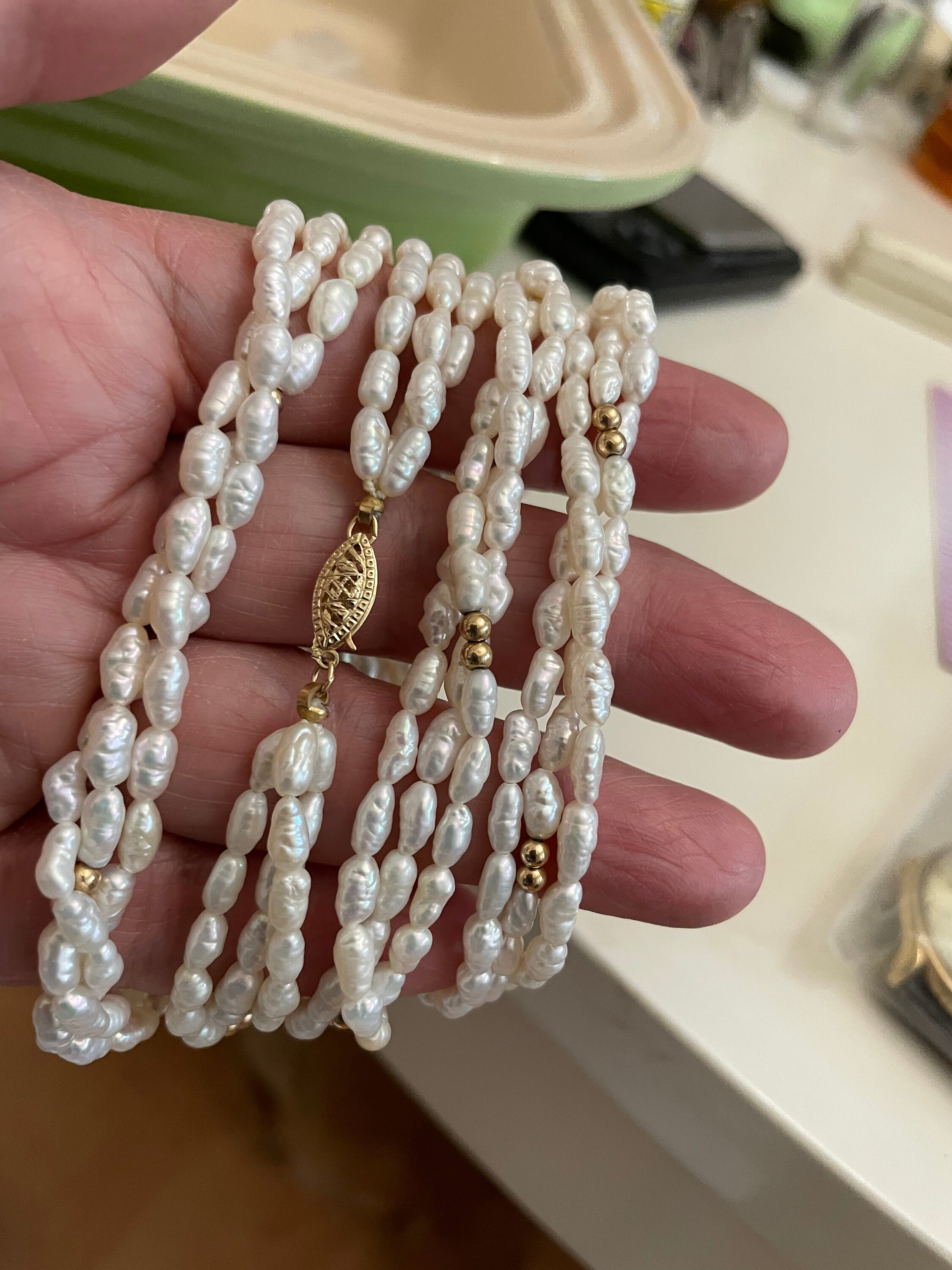 ネックレス・ペンダント Mini Ribbon Pearl Necklace #9708 Vintage Rice Pearls Long Strand 32 Inch Necklace With 14k Yg