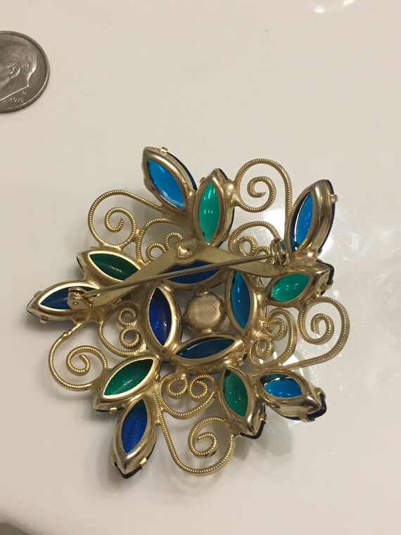 Vintage beautiful rhinestone floral brooch circa … - image 4