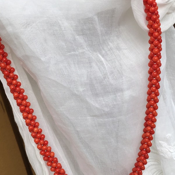 Vintage red dark salmon dyed coral beads necklace & 8 inch bracelet set. Circa 1980’s