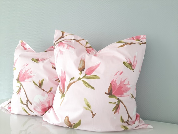 Kissenhülle rosa mit Blumen , rosa Magnolien, Bezug mit Blumen, Kissenhülle Frühling, 50x50 cm, rosa Kissenhülle
