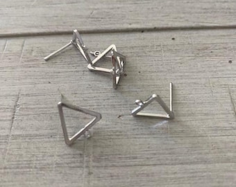 Brass Stud Earring Findings, Triangle with Loop, Long-Lasting Plated, Real Platinum Plated, Nickel Free, Package includes 10 Pairs