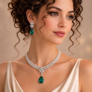 Emerald Green Teardrop Bridal Necklace Set With Earrings | Crystal