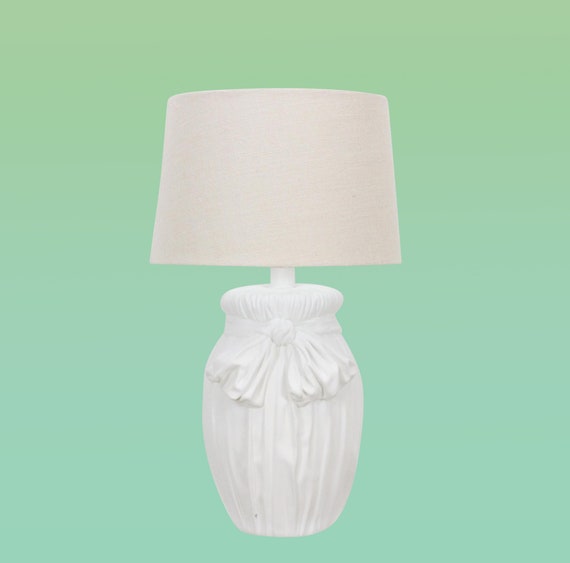 Mid Century Plaster Table Lamp With Ribbon Motif Dr Style White