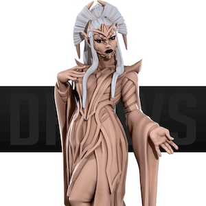 Puede incluir: Representación 3D detallada de una figura de fantasía. La figura tiene piel pálida, cabello blanco y viste un vestido marrón claro, con un diseño intrincado y mangas largas. La figura tiene un tocado decorativo y marcas faciales.