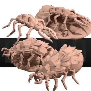 Puede incluir: Tres figuras en miniatura de insectos impresas en 3D con cuerpos segmentados y múltiples patas. Las figuras son de color marrón claro y parecen estar hechas de plástico.