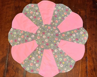 20" Table Topper, Spring Table Topper, Summer Table Topper, Spring Runnerr, Fabric Centerpiece, Floral Table Runner, Rose Table Topper, Mat